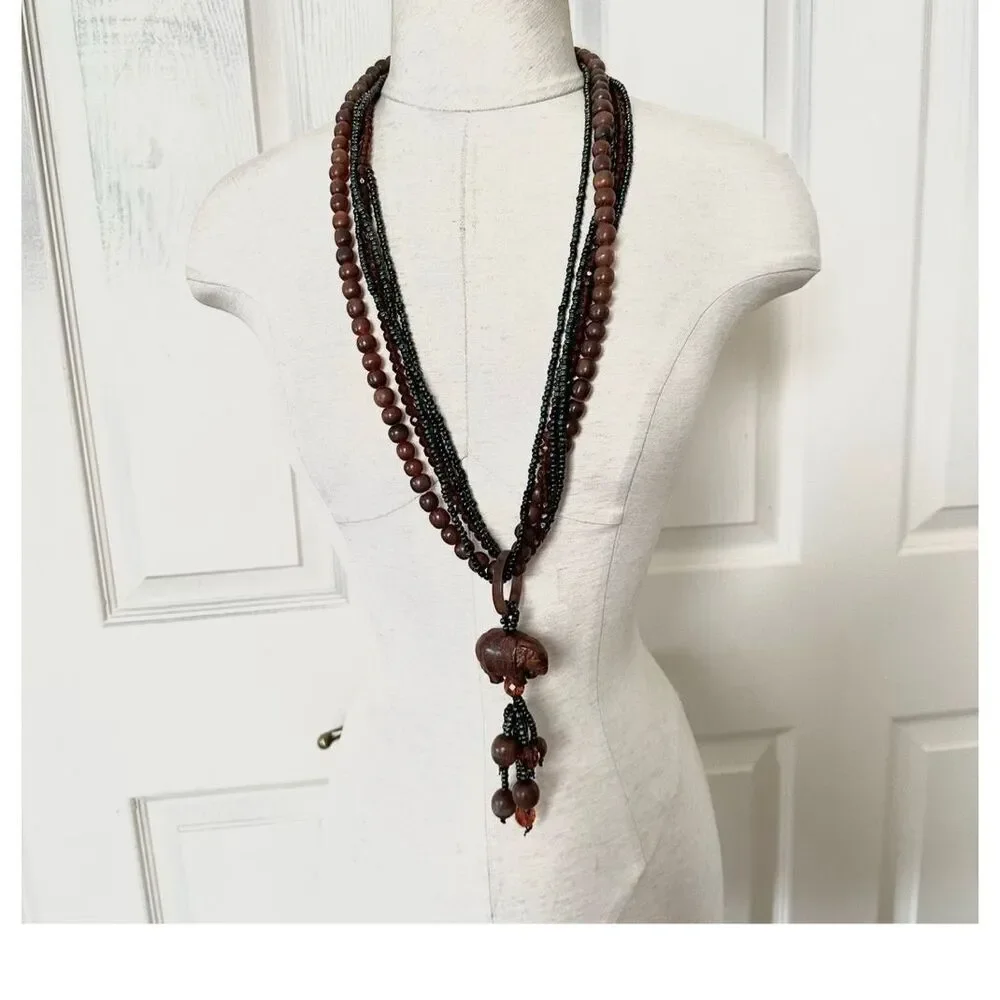 Long wooden elephant pendant necklace long beaded